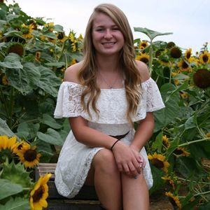 Meet your Posher, Alexis